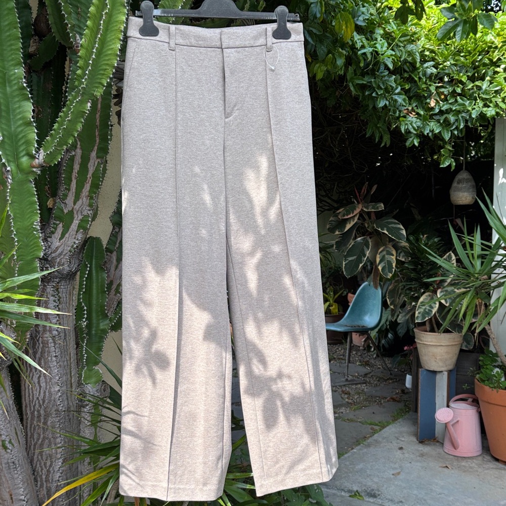 Uniqlo Women’s Tan Pants, new